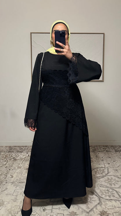 Robe longue en dentelle