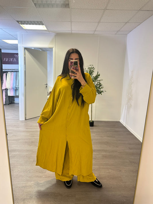 Ensemble avec pantalon. TU : 34-46