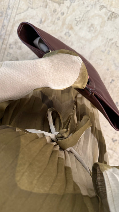 Robe longue plissée