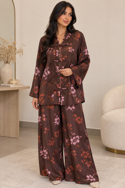 Ensemble asiatique avec pantalon. TU : 36-44